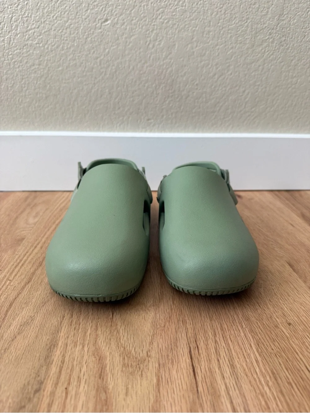 Nike Calm Mule Oil Green Slip On Men’s 9 | Women’s 10